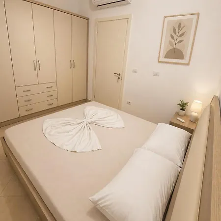 Dublex Friendly Perball Rafaelos Apartmán Shëngjin
